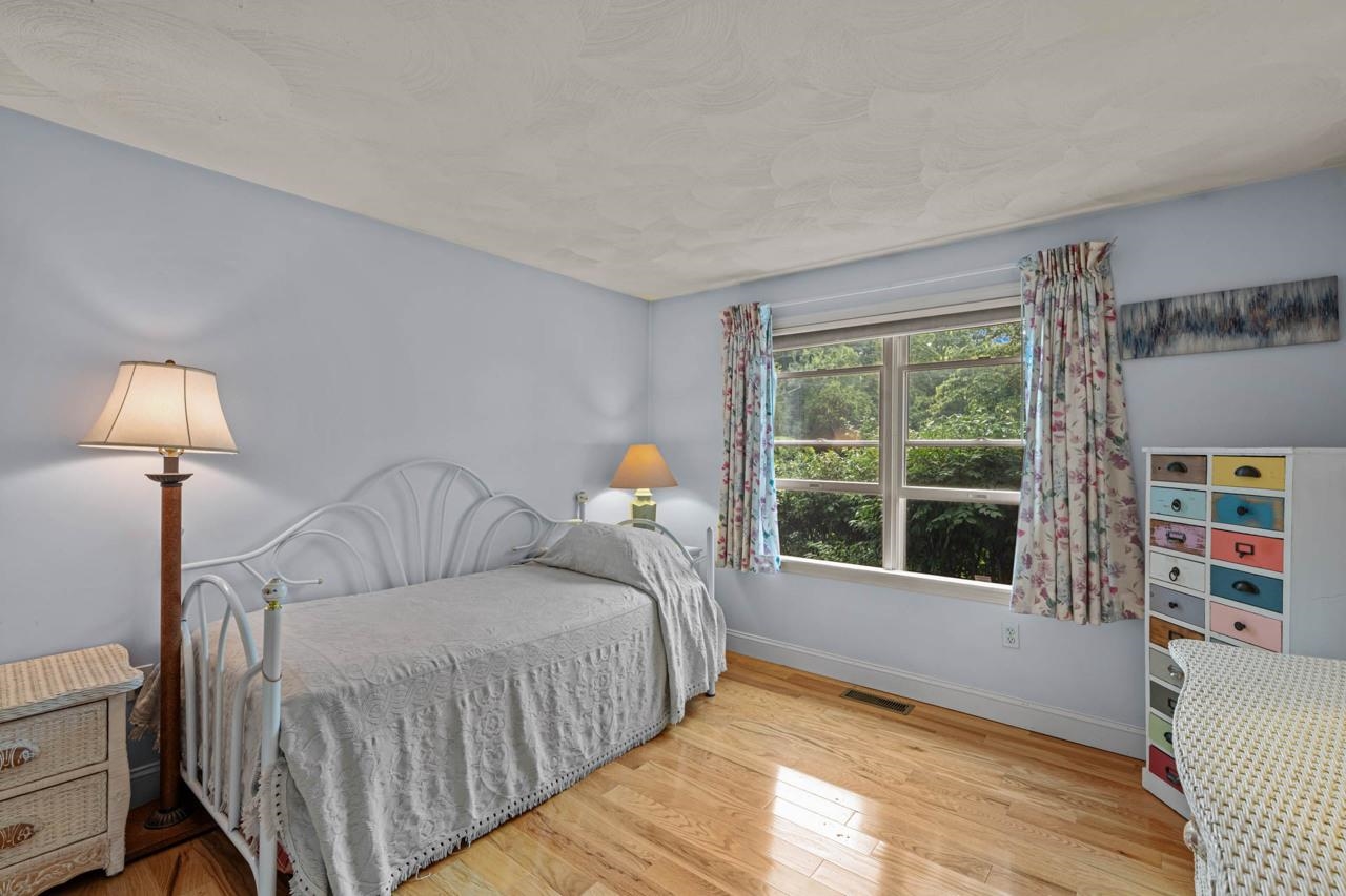 1 Trent Road Hooksett, NH 03106 - Photo 27 of 42