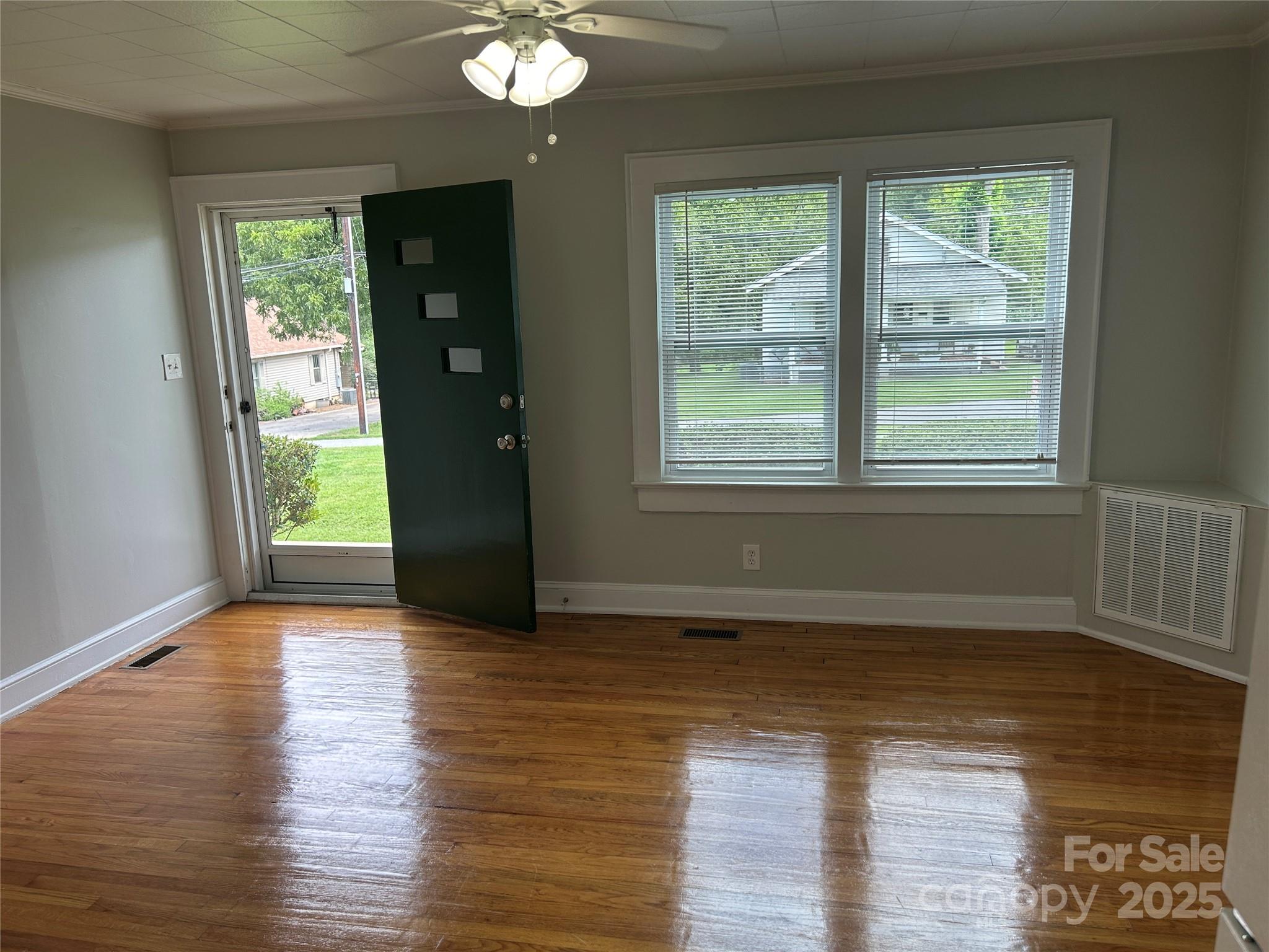 511 6th Street Southwest Conover, NC 28613 - Photo 3 of 14 Gallery Image 3