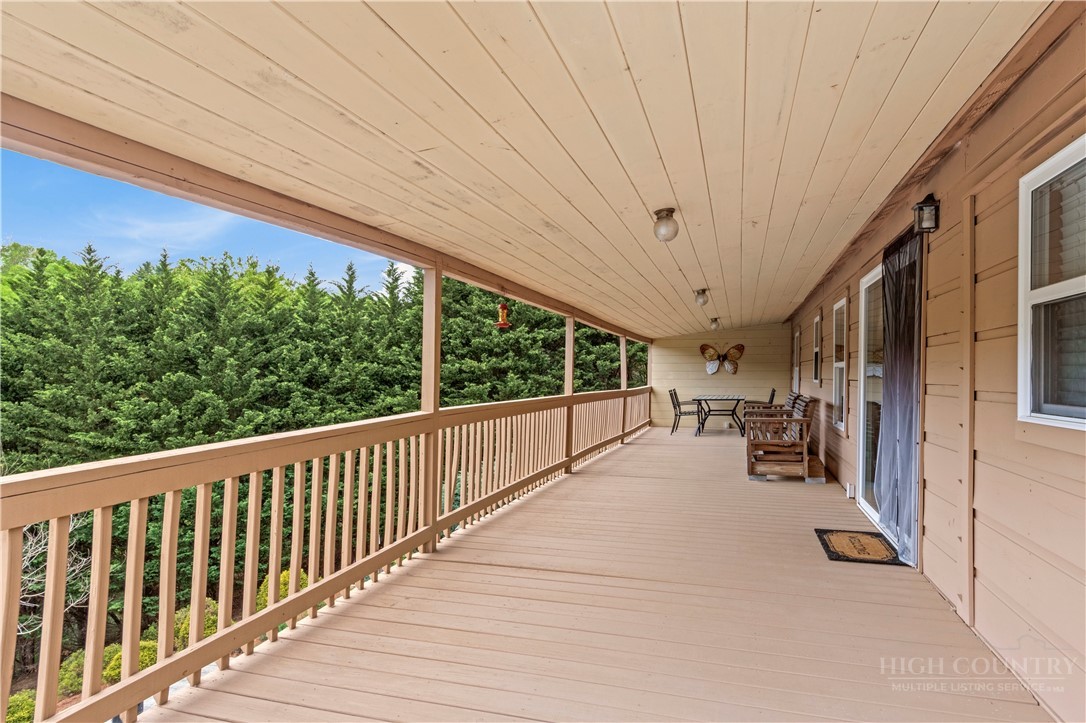 489 Buttons Lane Sparta, NC 28675 - Photo 4 of 30 a view of a porch