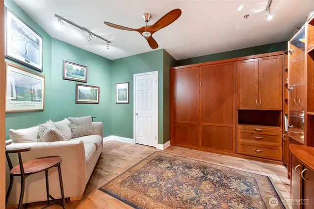 $899,000 | 526 1st Avenue South, Unit 511, Seattle, WA 98104