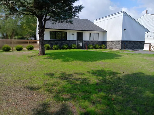 $579,990 | 4 Mercury Avenue, East Patchogue, NY 11772