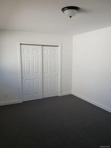 $579,990 | 4 Mercury Avenue, East Patchogue, NY 11772