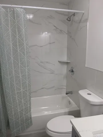 $579,990 | 4 Mercury Avenue, East Patchogue, NY 11772