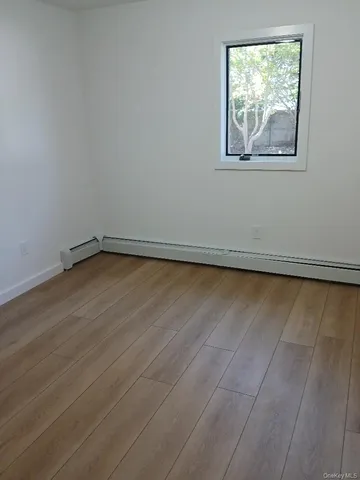 $579,990 | 4 Mercury Avenue, East Patchogue, NY 11772