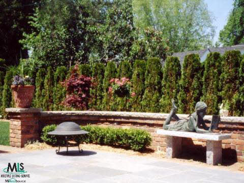 490 Colonial Road Grosse Pointe, MI 48236 - Photo 9 of 9 853619-8.JPG