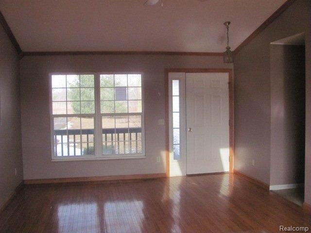 5445 Swaffer Road Millington, MI 48746 - Photo 4 of 11 entry.jpg