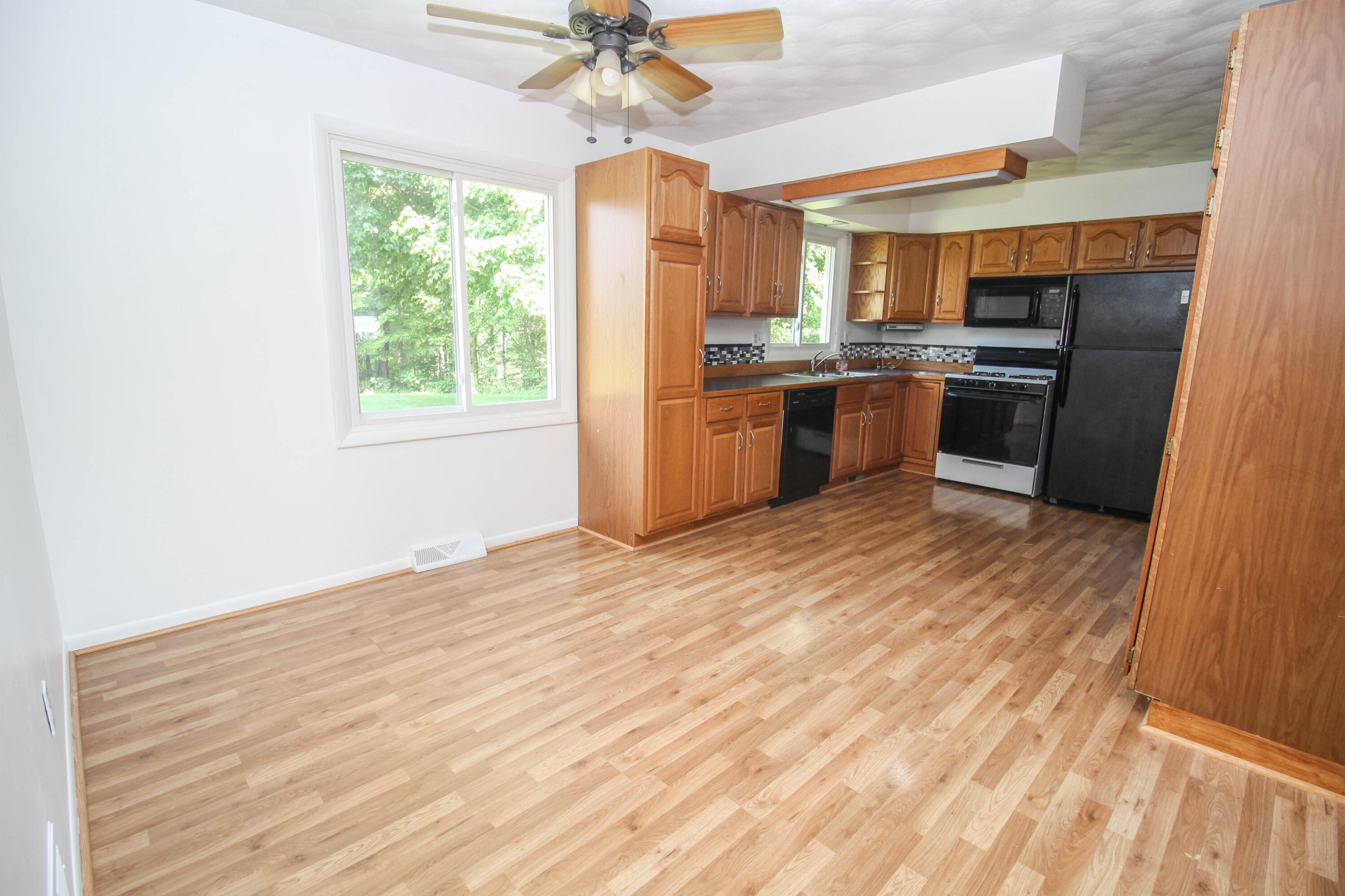 17456 M Highway 86 Three Rivers, MI 49093 - Photo 18 of 29 M86-0243