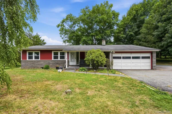 $480,000 | 733 Highway 302, Pine Bush, NY 12566