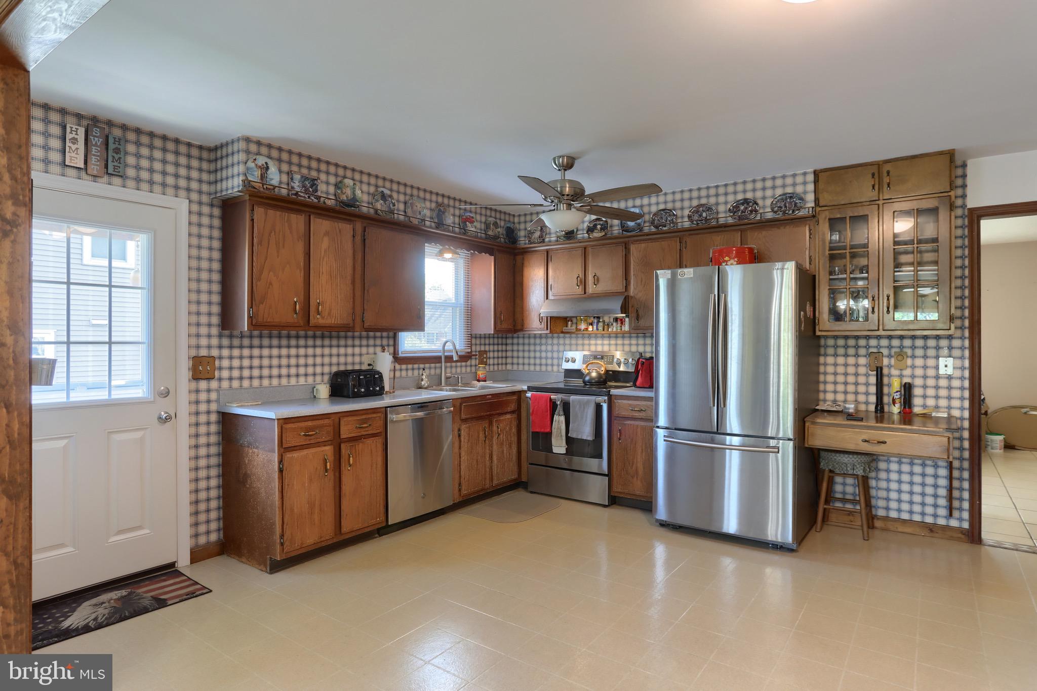 721 Tamarack Trail Reading, PA 19607 - Photo 6 of 41