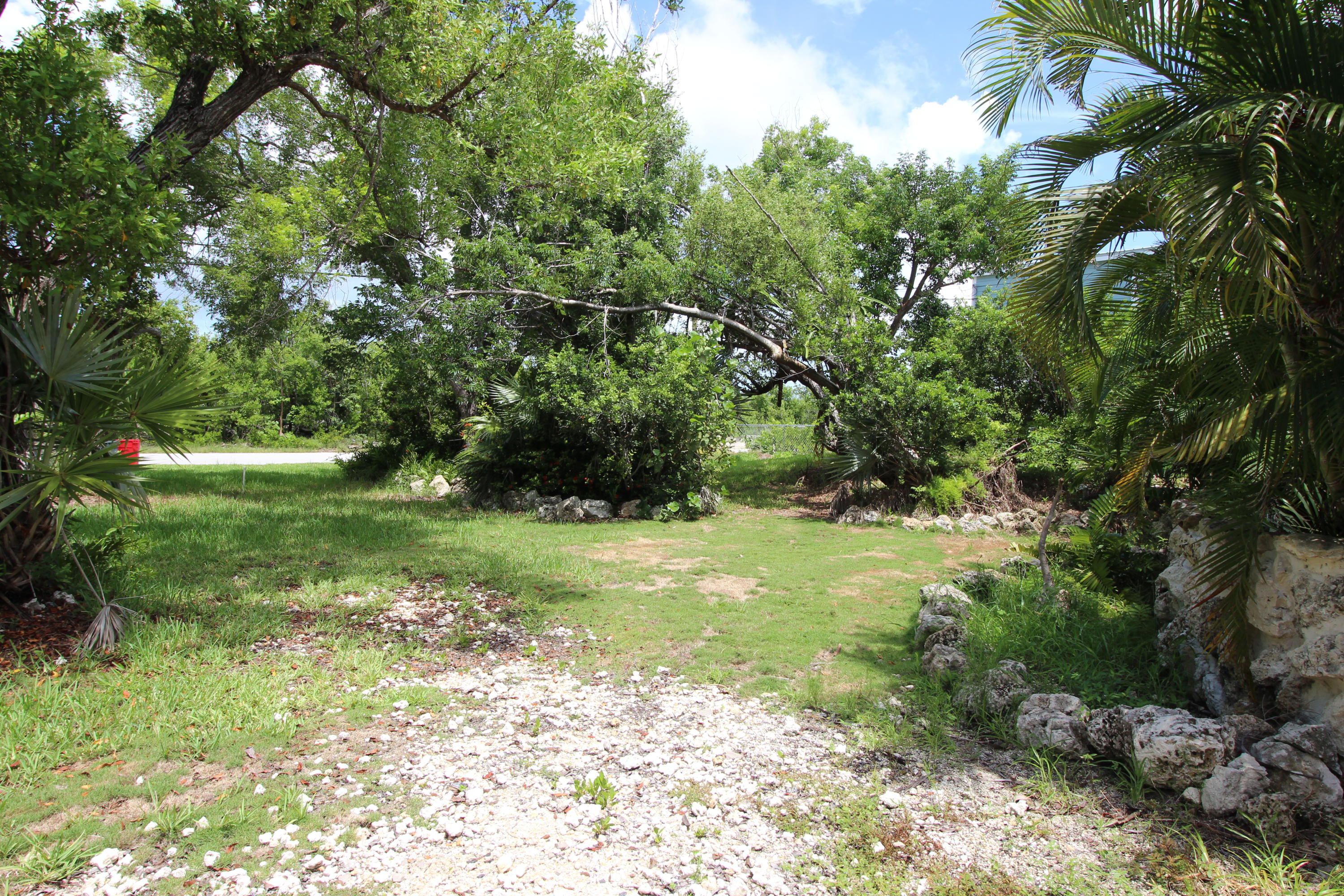 28230 County Road Summerland Key, FL 33042 - Photo 3 of 26 IMG_4194