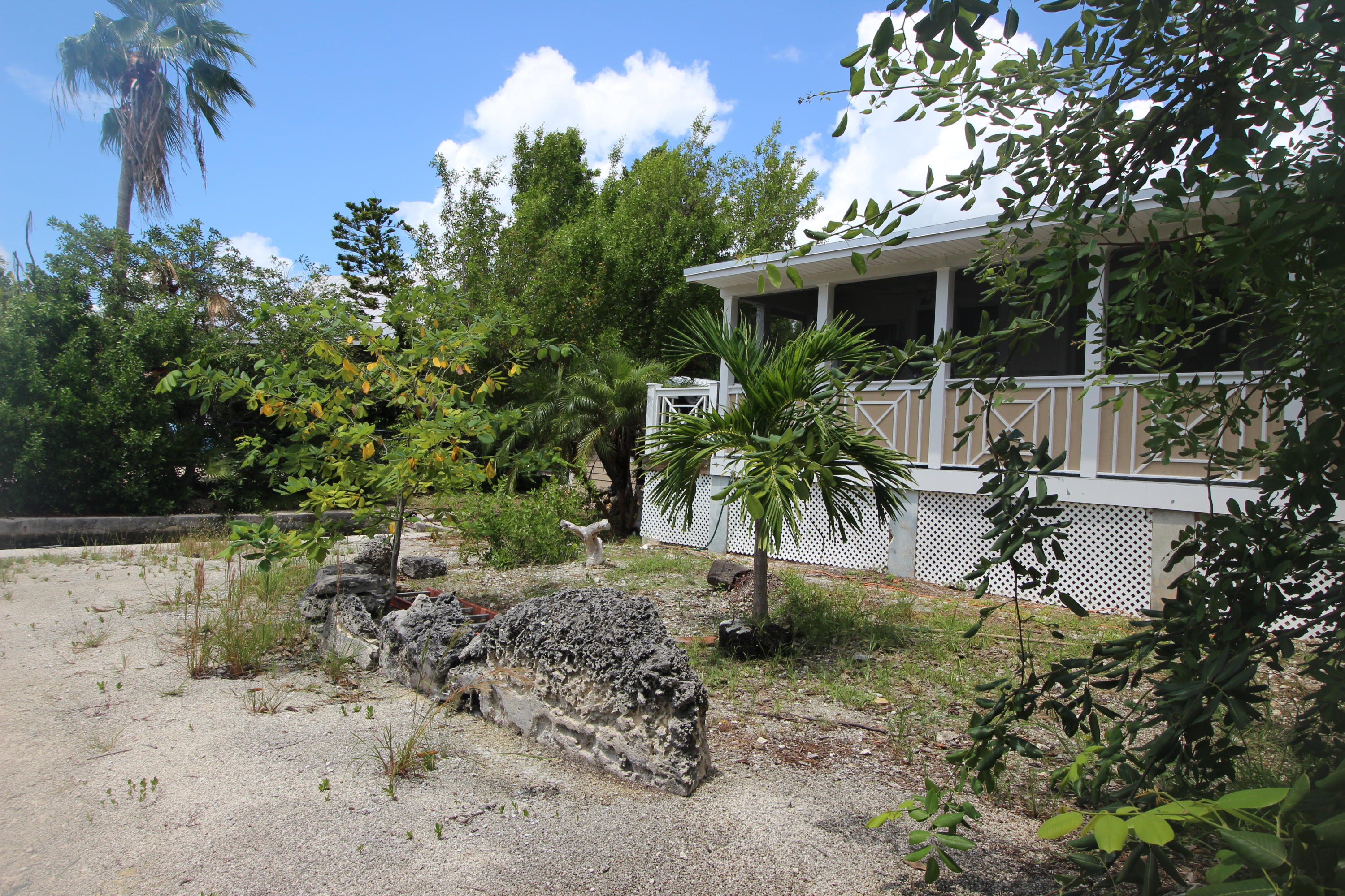 28230 County Road Summerland Key, FL 33042 - Photo 23 of 26 IMG_4192