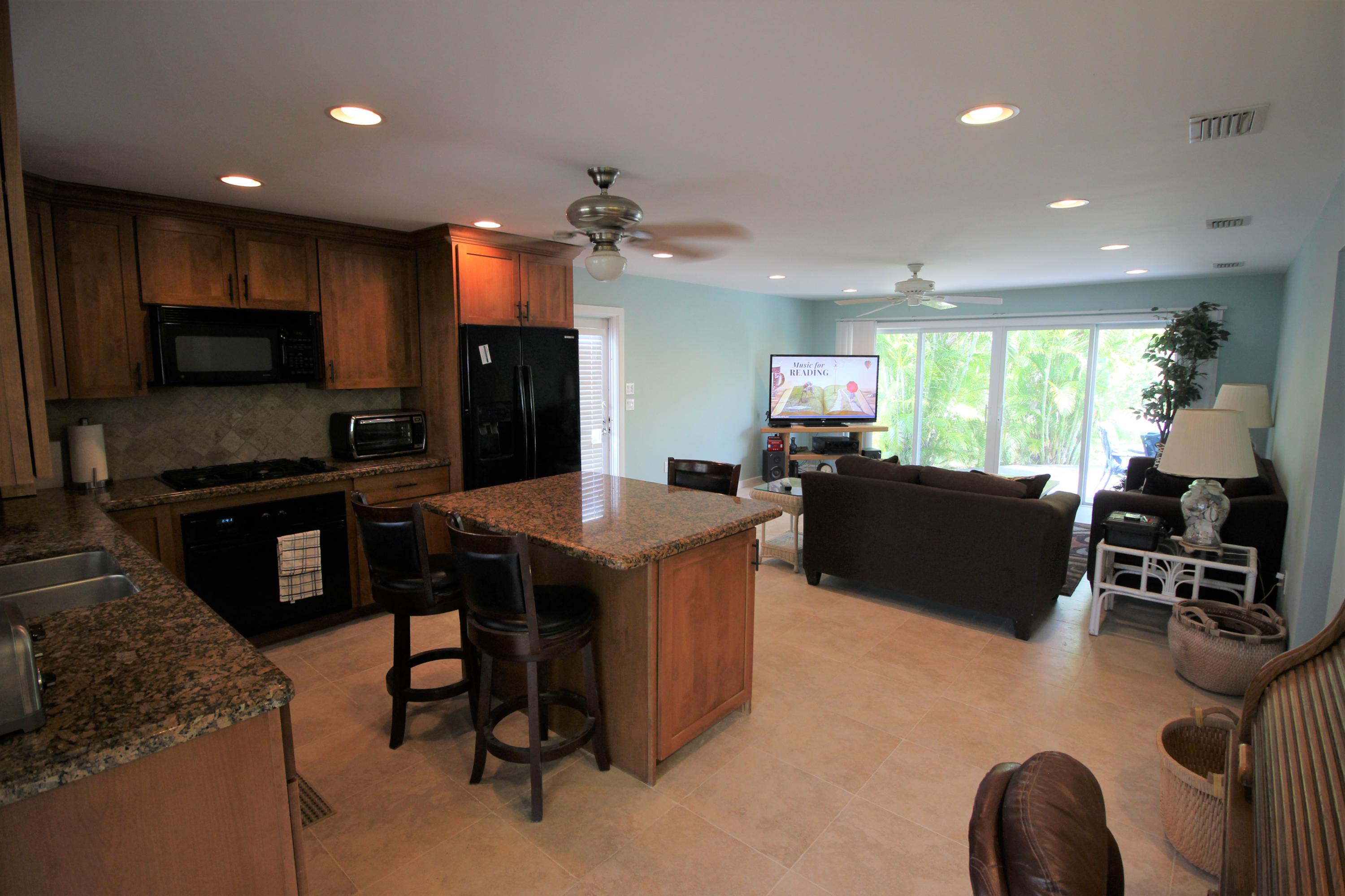 28230 County Road Summerland Key, FL 33042 - Photo 6 of 26 IMG_4210 (2)
