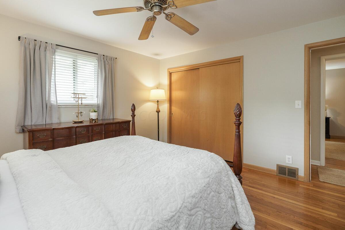 3090 North Star Road Columbus, OH 43221 - Photo 24 of 44 3090 bedroom 3 to hall
