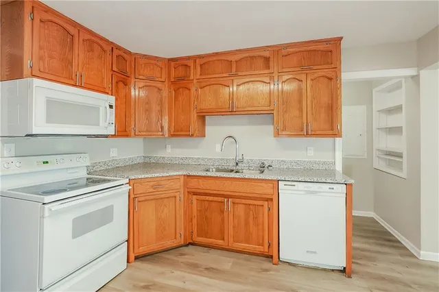 $1,750 | 2403 Northeast Pursell Road, Kansas City, MO 64118