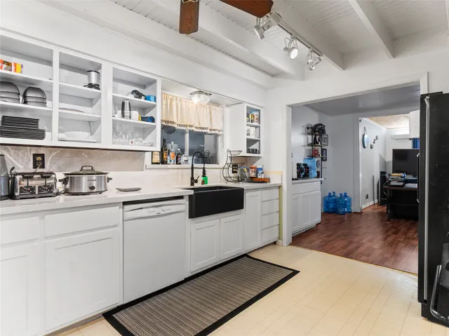 $290,000 | 106 West Watt Street, El Campo, TX 77437