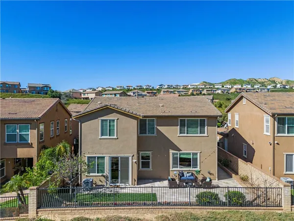 $1,200,000 | 29105 North West Hills, Valencia, CA 91354