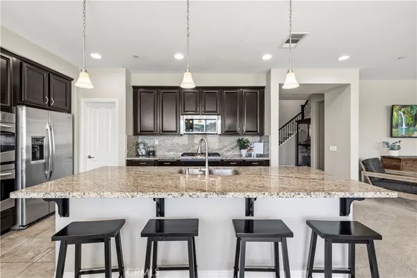 $1,200,000 | 29105 North West Hills, Valencia, CA 91354