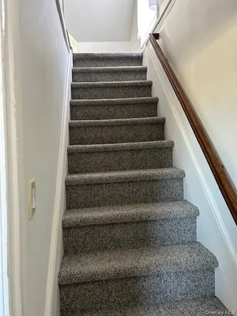 $3,200 | 100 Merrick Road, Lynbrook, NY 11563