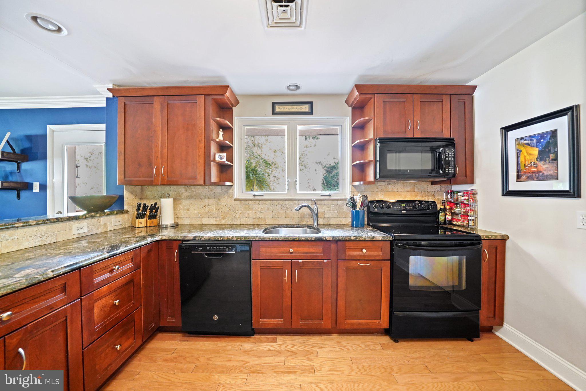 726 Cedar Grove Road Broomall, PA 19008 - Photo 8 of 28 Gallery Image 8