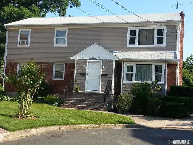 14 F Roxy Place Lynbrook, NY 11563 - Photo 1 of 1