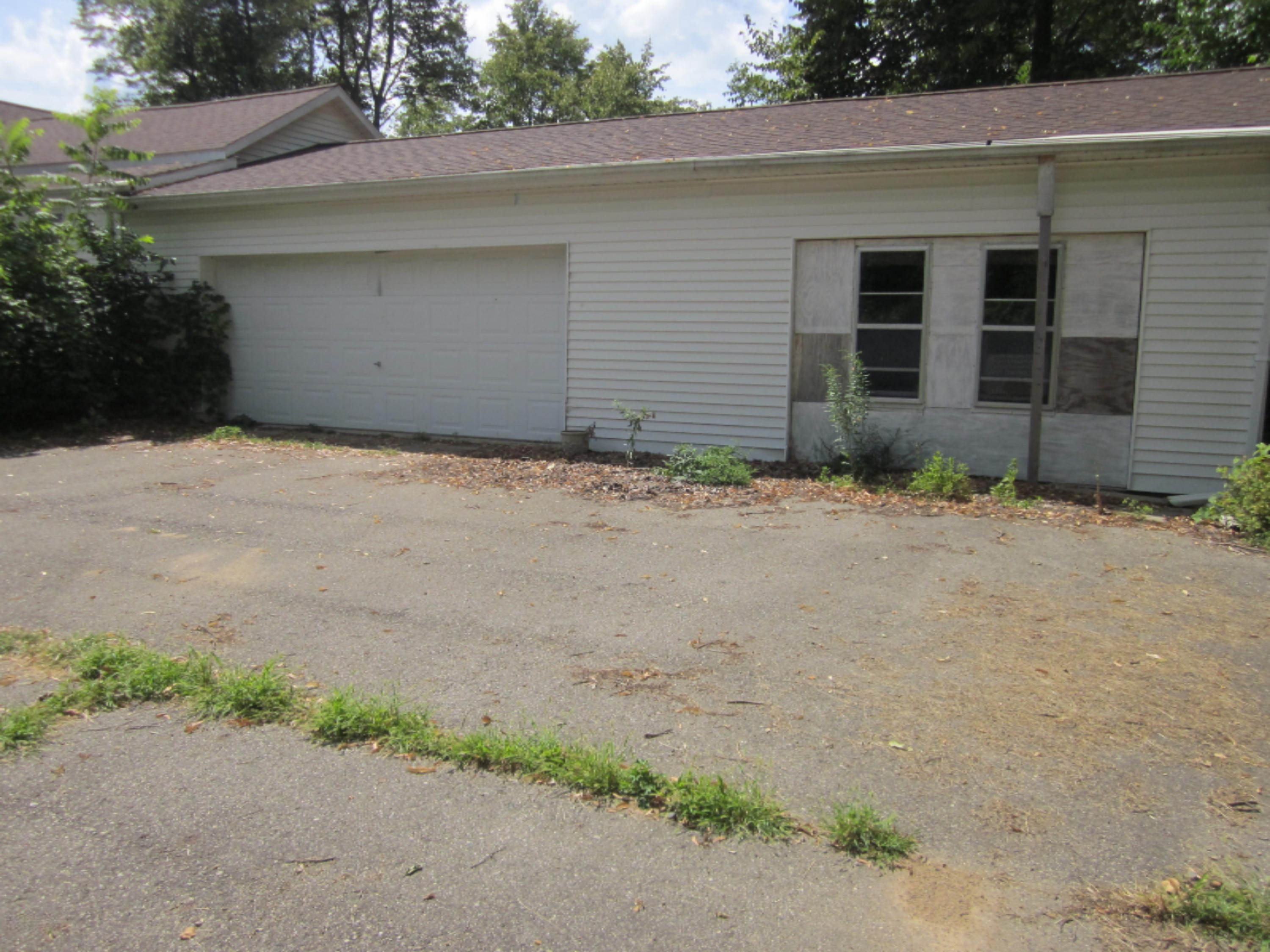 4611 Clarksville Road Portland, MI 48875 - Photo 23 of 31 Back