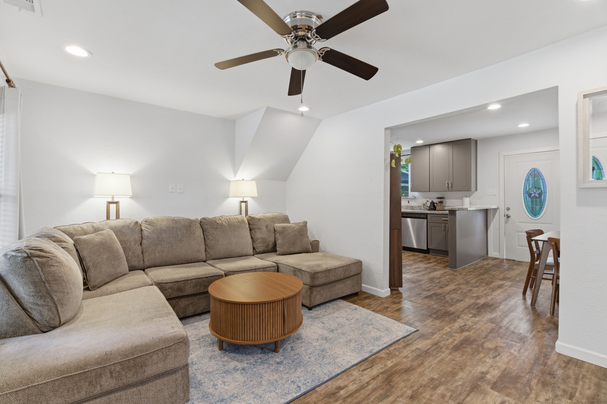 7717 Scanlock Street Houston, TX 77012 - Photo 29 of 46