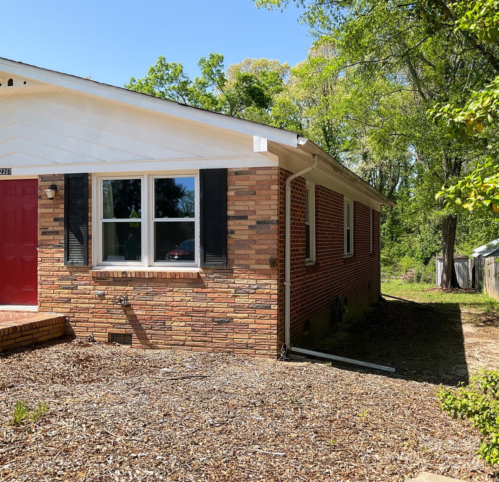 2207 East Lee Road Taylors, SC 29687 - Photo 22 of 23 Gallery Image 22