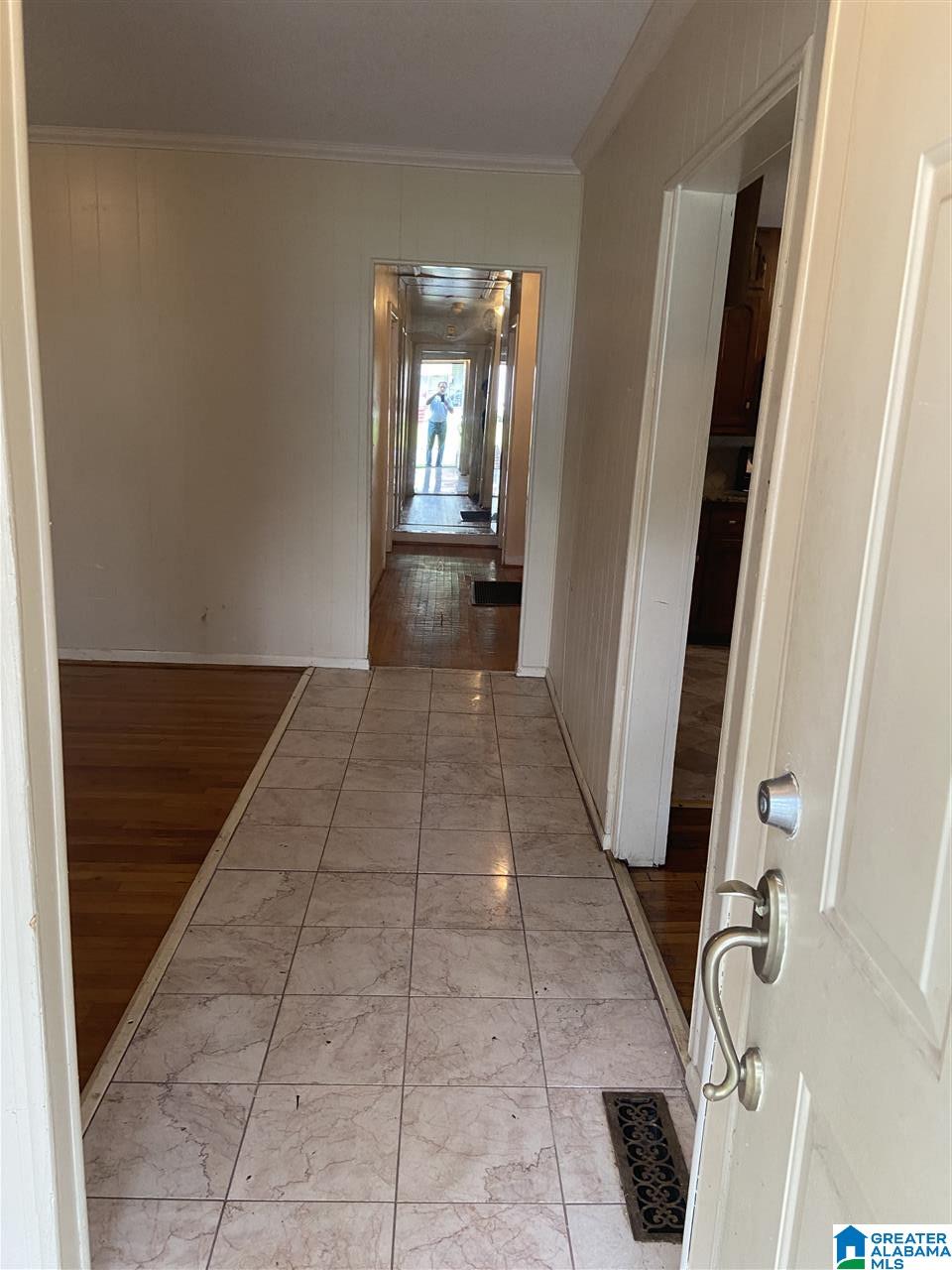 212 South Park Road Southwest Birmingham, AL 35211 - Photo 5 of 21