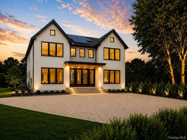 $4,295,000 | 14 Ridge Road, Southampton, NY 11968