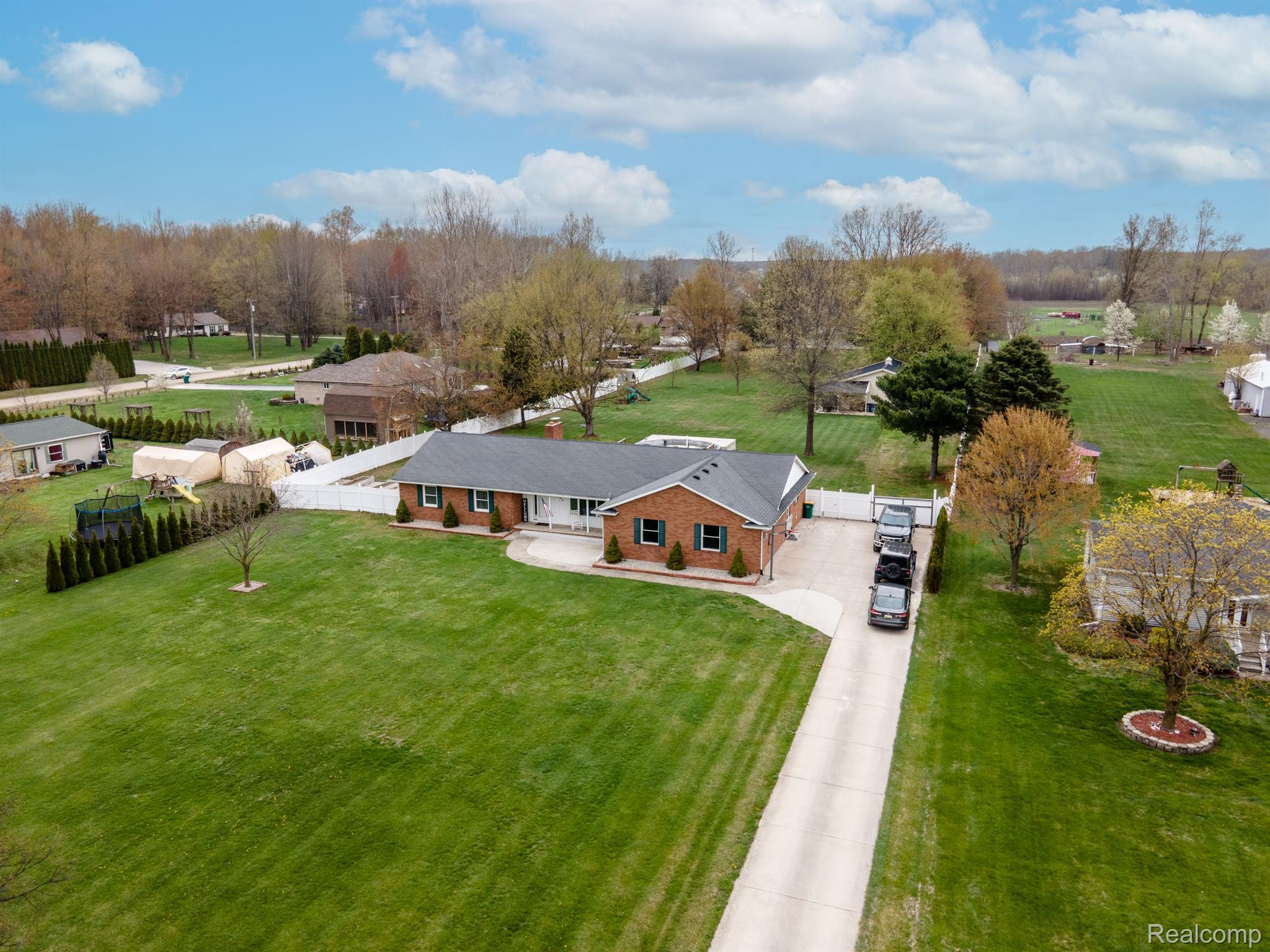 35294 Ash Road New Boston, MI 48164 - Photo 47 of 49 Gallery Image 47