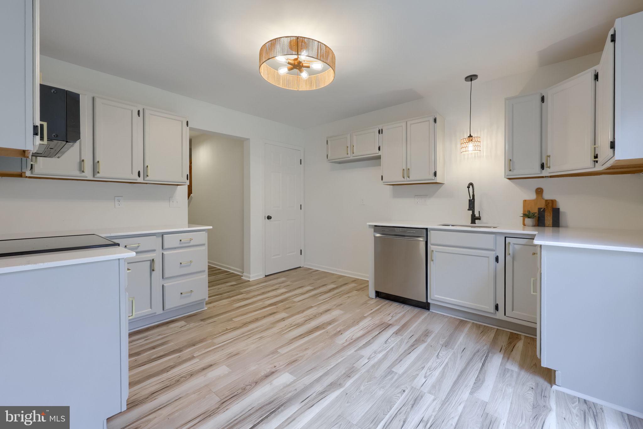 25 Greythorne Road Lancaster, PA 17603 - Photo 17 of 40