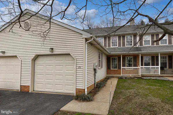 $310,000 | 25 Greythorne Road, Lancaster, PA 17603