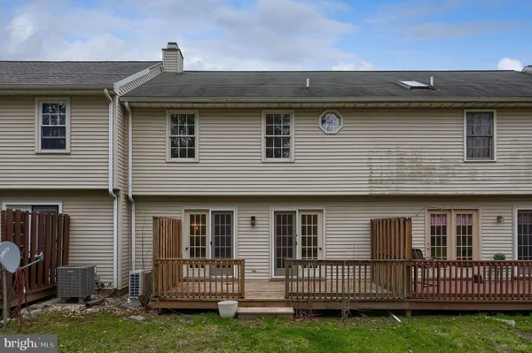 $310,000 | 25 Greythorne Road, Lancaster, PA 17603