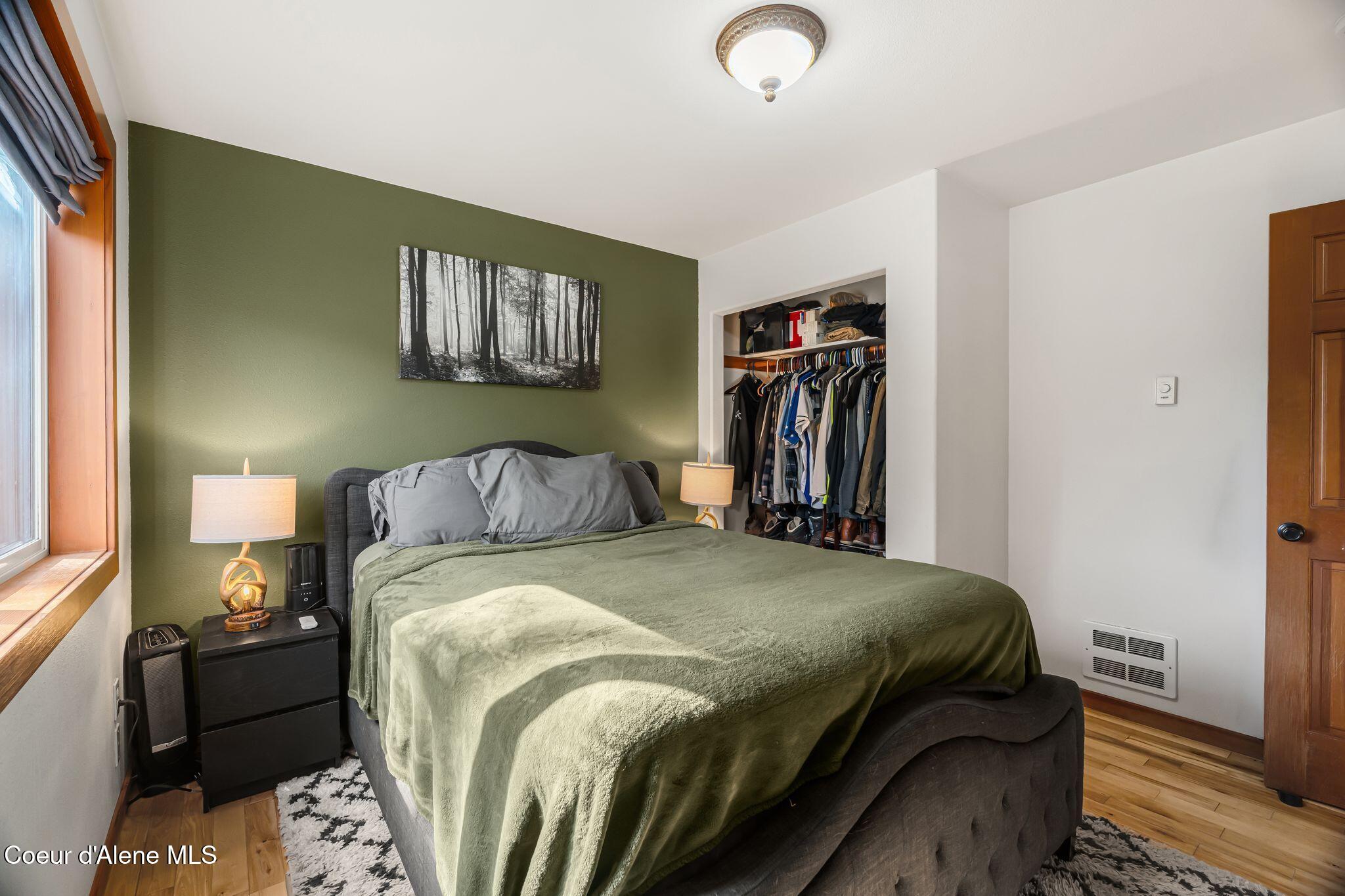 77 Fall Creek Road Naples, ID 83847 - Photo 13 of 41 Master Bedroom