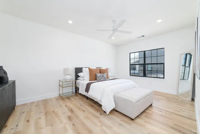 $2,300 | 11932 North Hoa Sen Circle, Houston, TX 77072