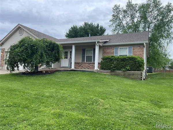 $2,300 | 4507 Cambrook Drive, St. Charles, MO 63304