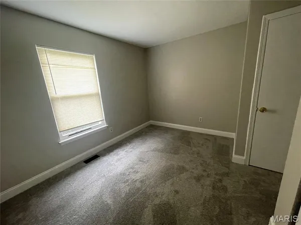 $2,300 | 4507 Cambrook Drive, St. Charles, MO 63304