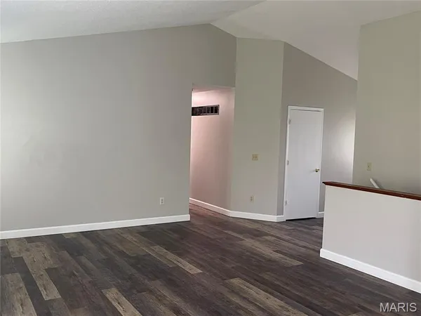 $2,300 | 4507 Cambrook Drive, St. Charles, MO 63304