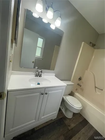 $2,300 | 4507 Cambrook Drive, St. Charles, MO 63304