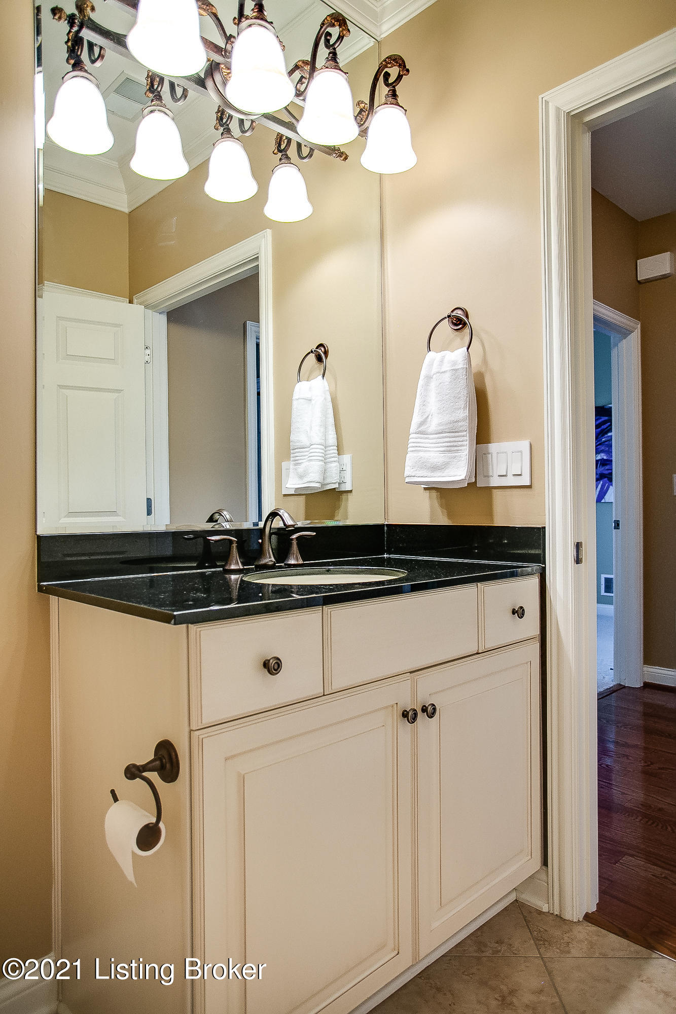 10716 Riva Road Louisville, KY 40223 - Photo 37 of 44 10716 Riva Rd-37