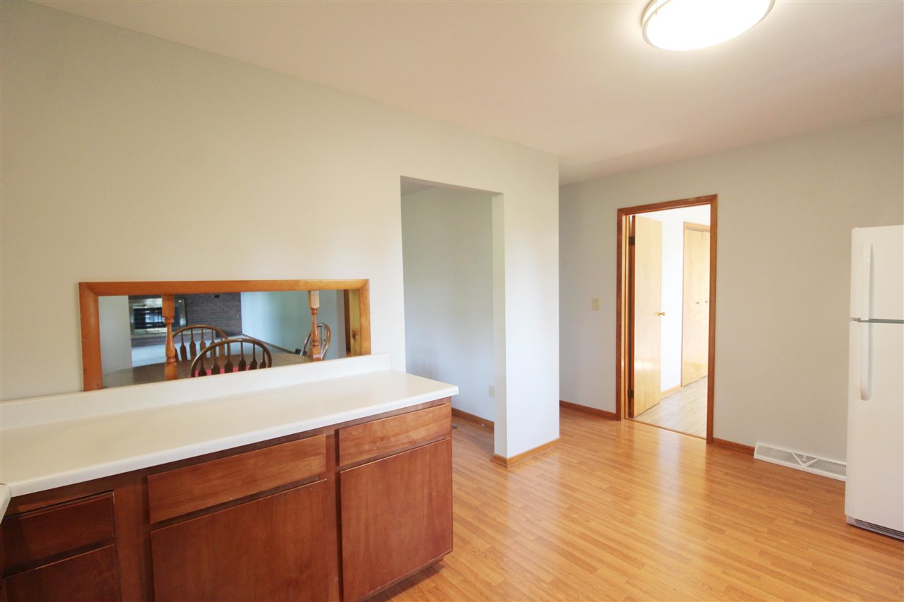 1505 Garrison Road Owosso, MI 48867 - Photo 11 of 28 50050741-10.JPG