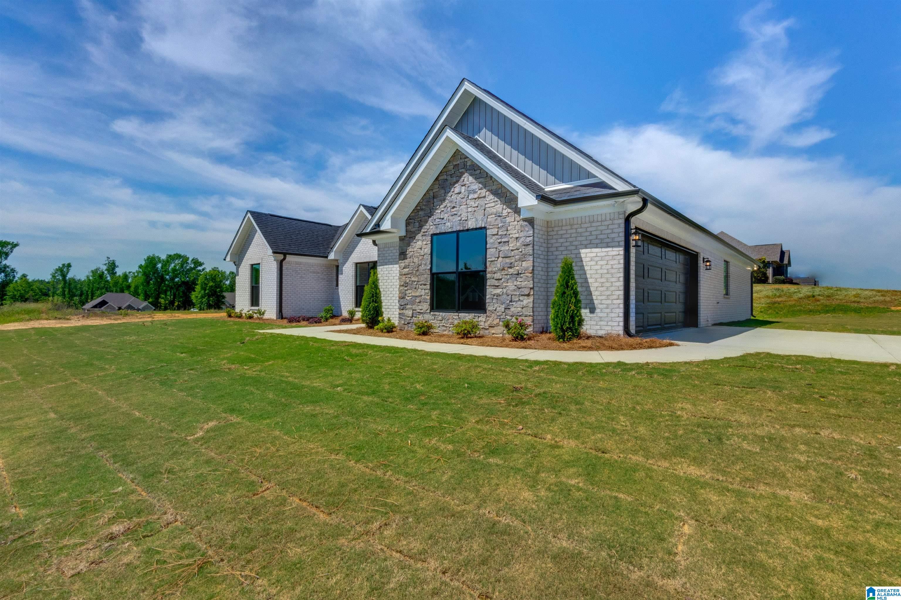 80 Crest Loop Road Clanton, AL 35045 - Photo 4 of 45
