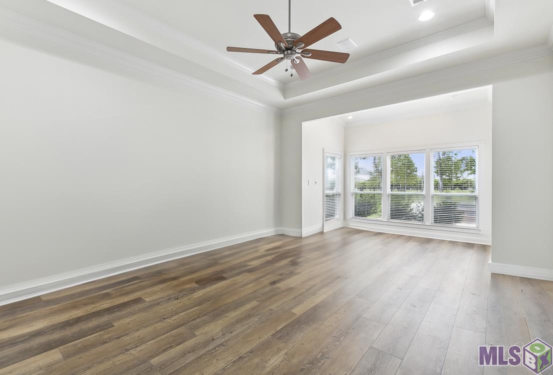 40400 Abby James Road Prairieville, LA 70769 - Photo 14 of 40 primary bedroom with sitting area