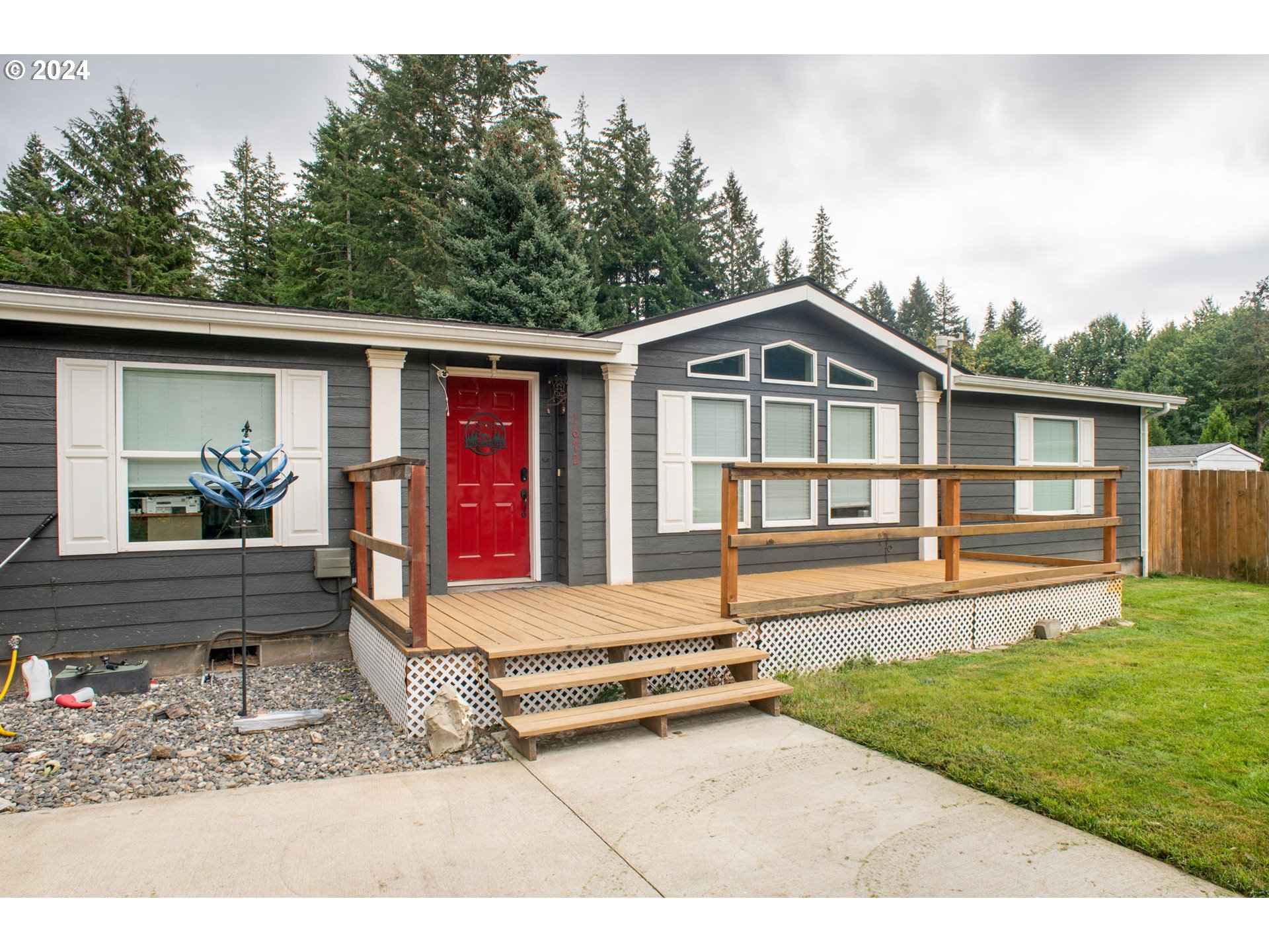 1672 Metzger Road Carson, WA 98610 - Photo 3 of 36 Gallery Image 3