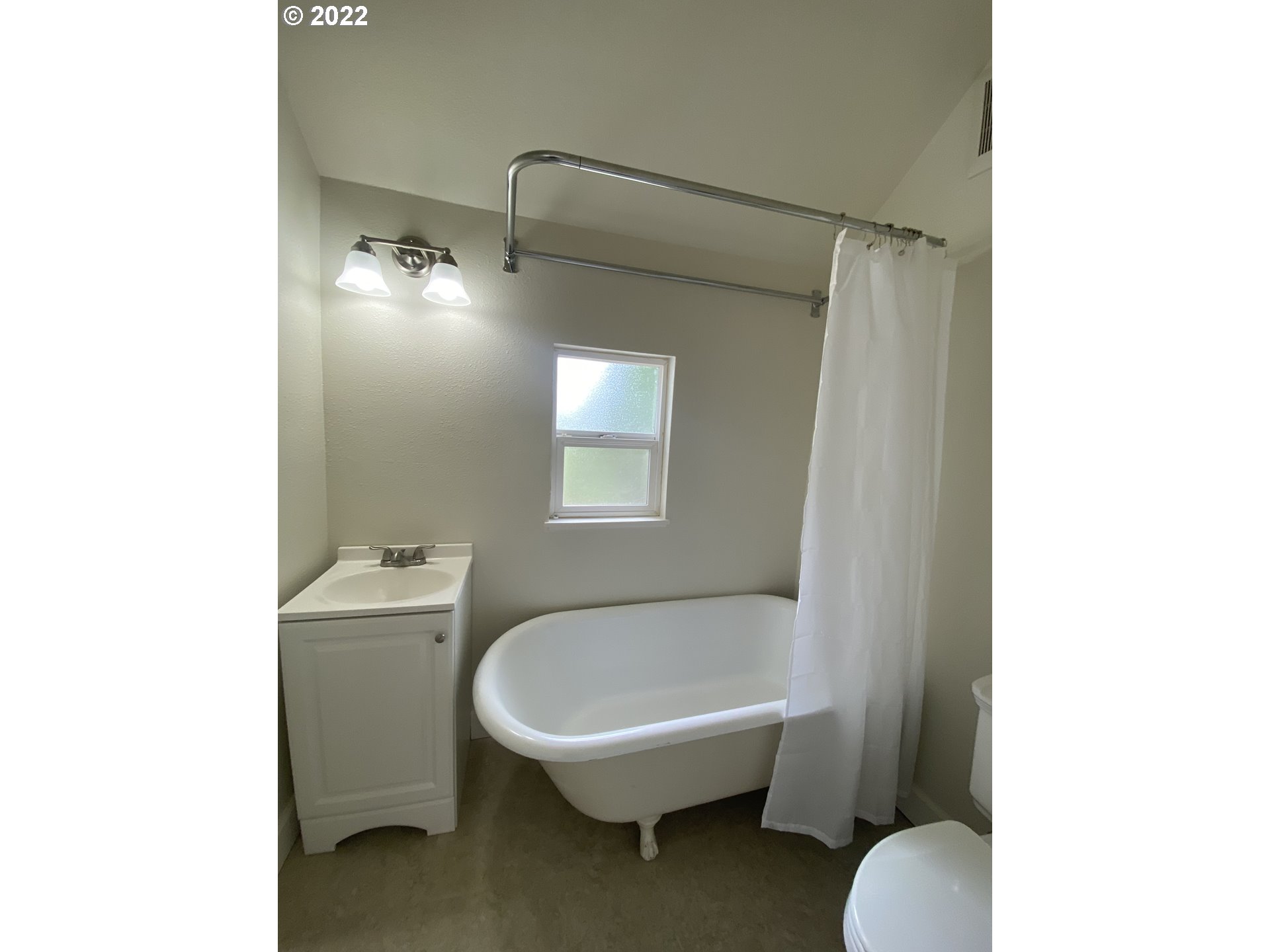 717 Northeast Liberty Street Portland, OR 97211 - Photo 13 of 32