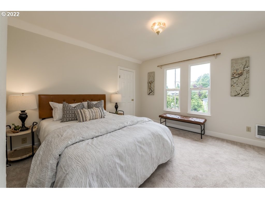 717 Northeast Liberty Street Portland, OR 97211 - Photo 15 of 32