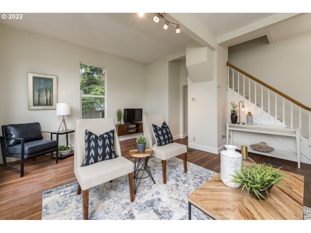 717 Northeast Liberty Street Portland, OR 97211 - Photo 4 of 32