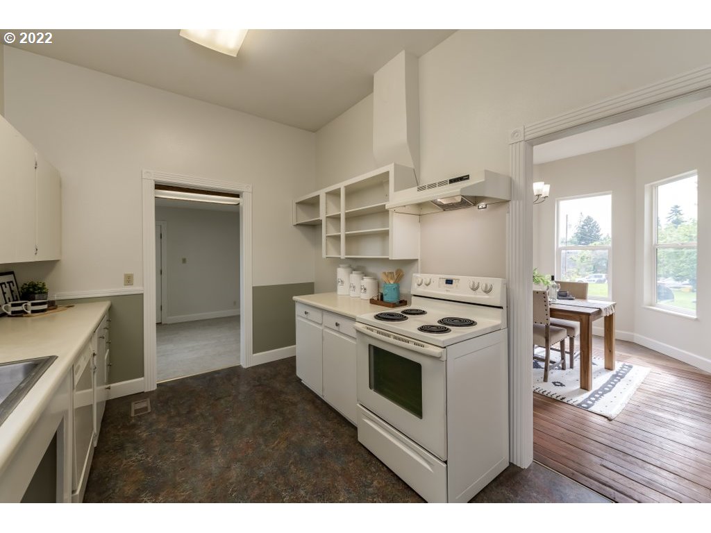 717 Northeast Liberty Street Portland, OR 97211 - Photo 10 of 32