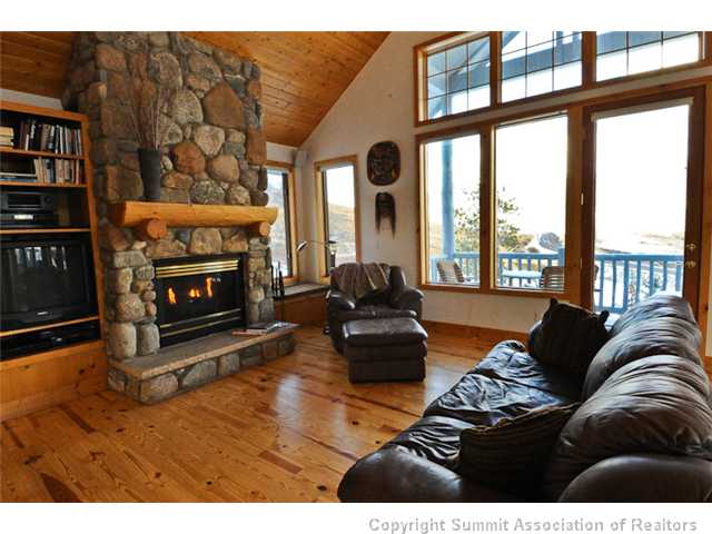 89 South Ruby Road Silverthorne, CO 80498 - Photo 3 of 25 Living Room.
