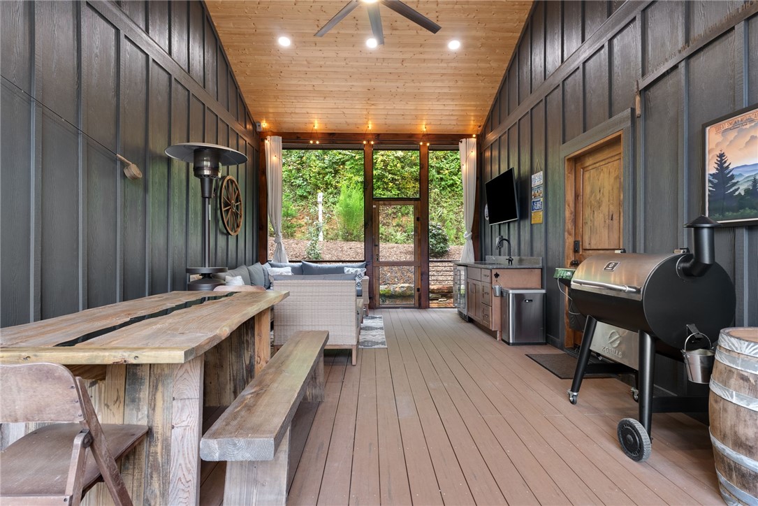 263 Brasstown Road Westminster, SC 29693 - Photo 24 of 50